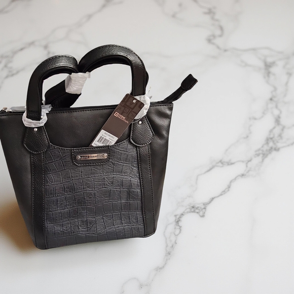 NWT Stone Mountain Richburg Black Croc-Embossed Women's Bag